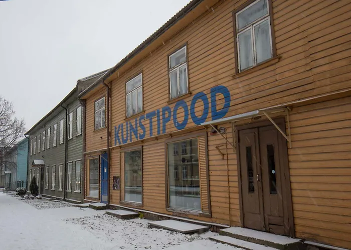 Karlovaidyll 7 - Homey With Free Parking! Apartmán *